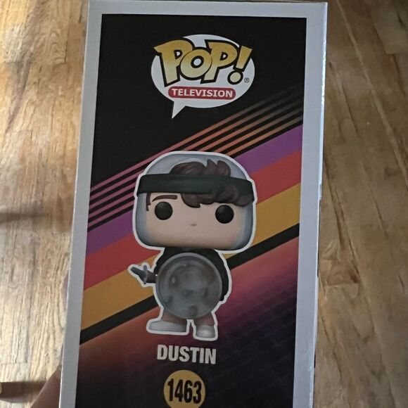 1 LEFT! Funko Pop Stranger Things DUSTIN ready to battler vecna Vinyl Figure - Picture 6 of 7